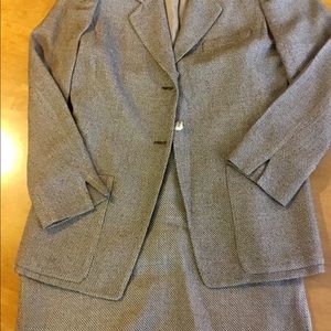 Anne Klein suit  and skirt set size 6